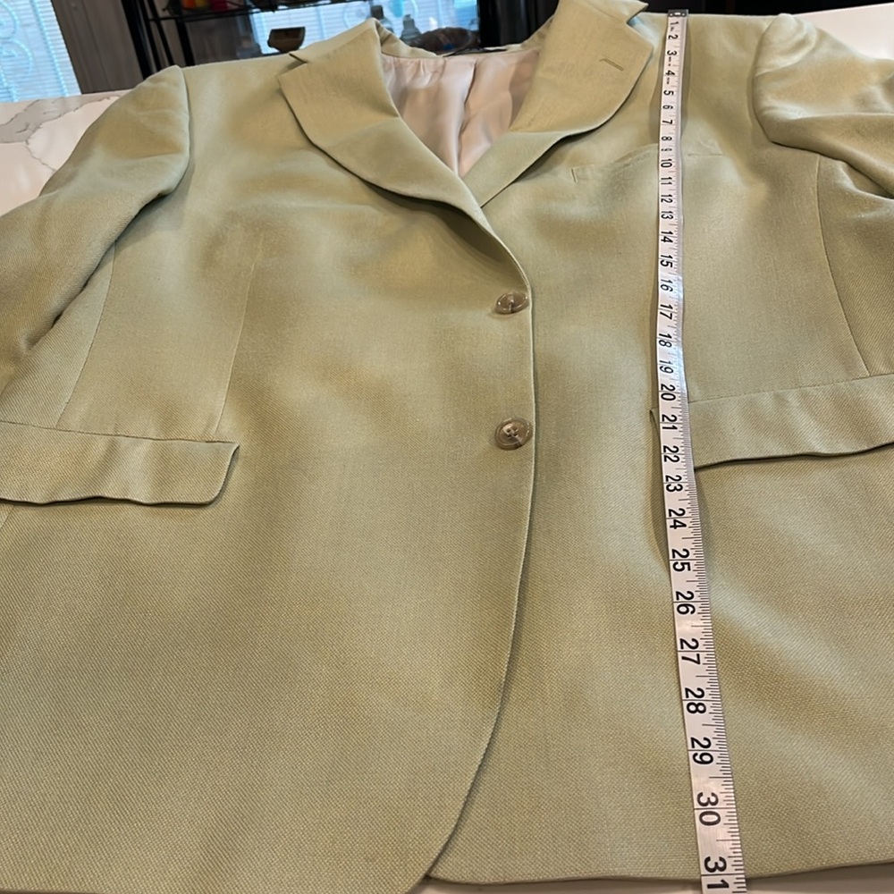 Roundtree & Yorke Celery Green Men’s Sport Coat. 46R. Gently worn 52% Silk - Picture 8 of 11